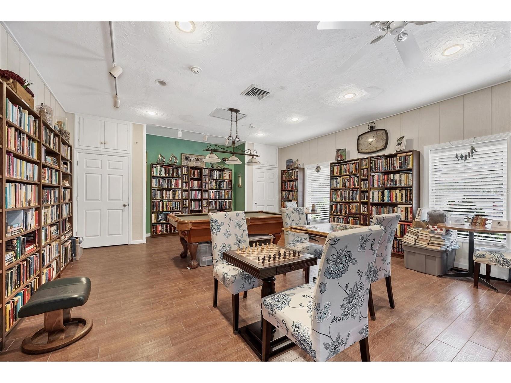 1250 N Portofino Drive #303 Sarasota FL 34242 A4672238 image31