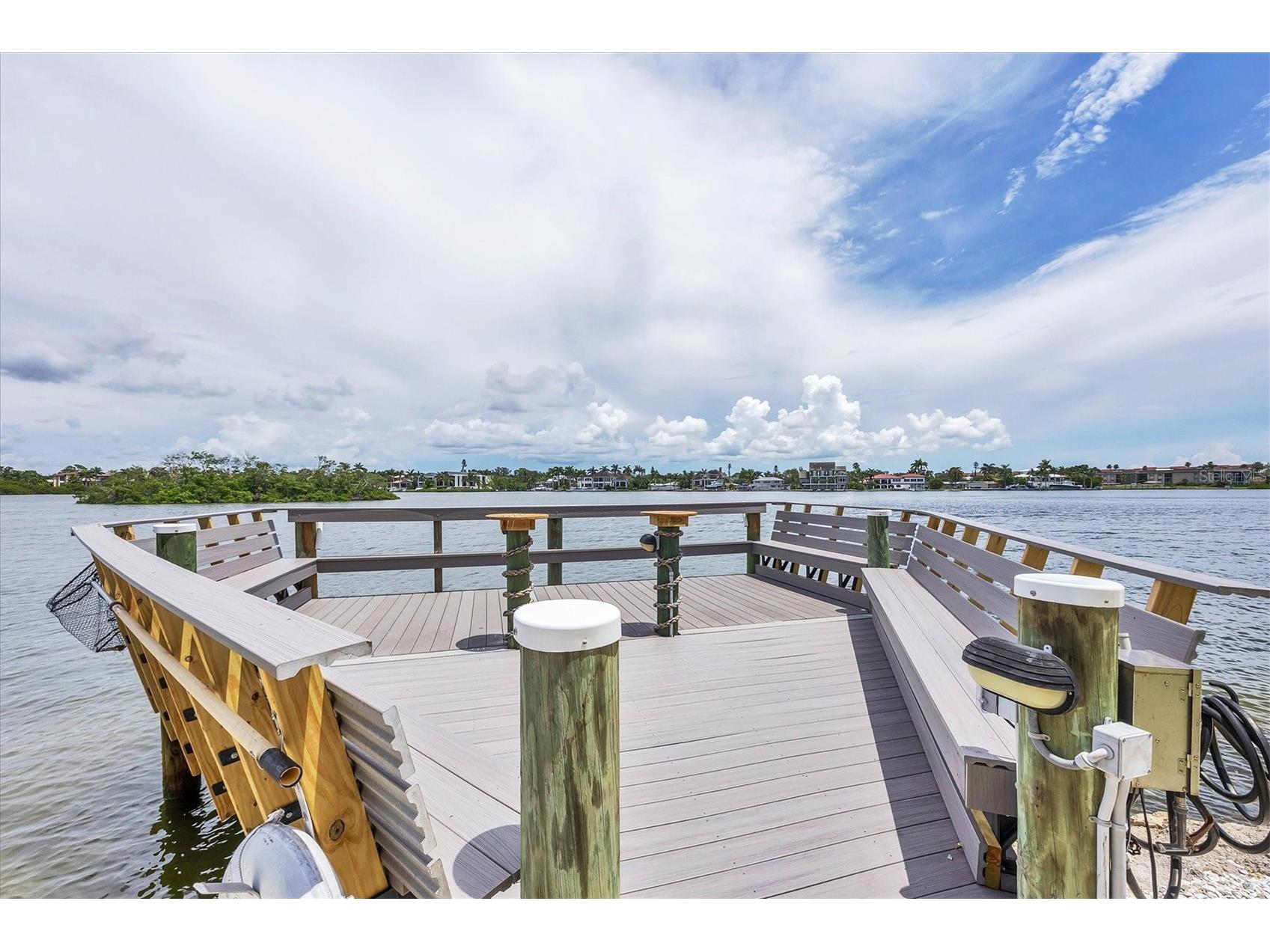 1250 N Portofino Drive #303 Sarasota FL 34242 A4672238 image41