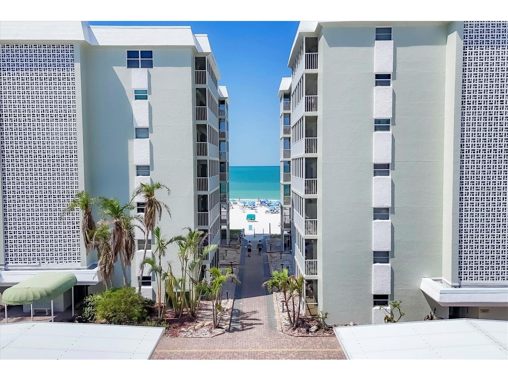 1250 N Portofino Drive #303 Sarasota FL 34242 A4672238 image44