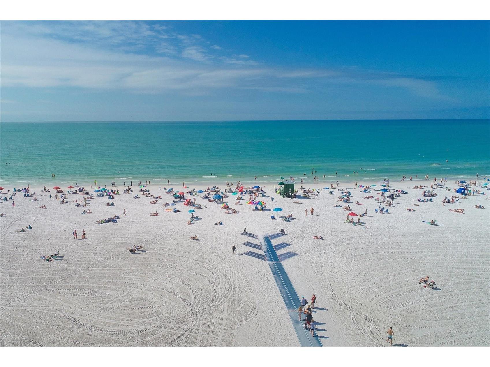 1250 N Portofino Drive #303 Sarasota FL 34242 A4672238 image61