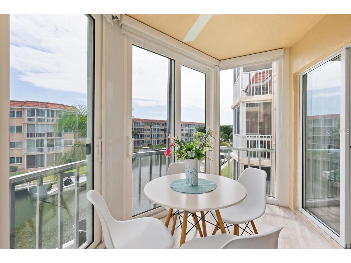 1250 N Portofino Drive #304 Sarasota FL 34242 A4649477 image10