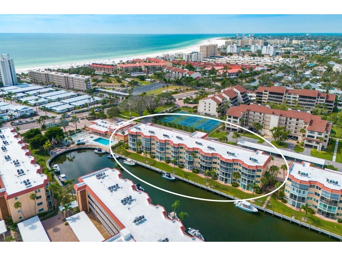 1250 N Portofino Drive #304 Sarasota FL 34242 A4649477 image2