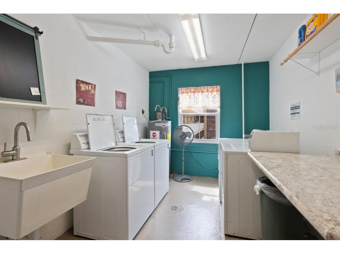 1250 N Portofino Drive #304 Sarasota FL 34242 A4649477 image22