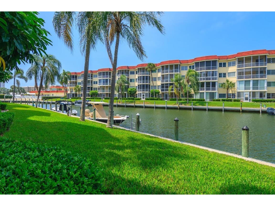 1250 N Portofino Drive #304 Sarasota FL 34242 A4649477 image28