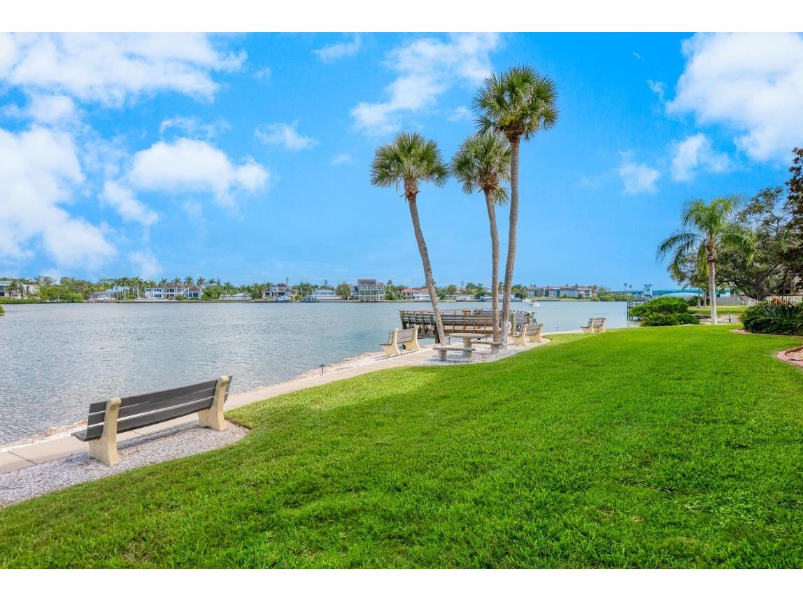 1250 N Portofino Drive #304 Sarasota FL 34242 A4649477 image39