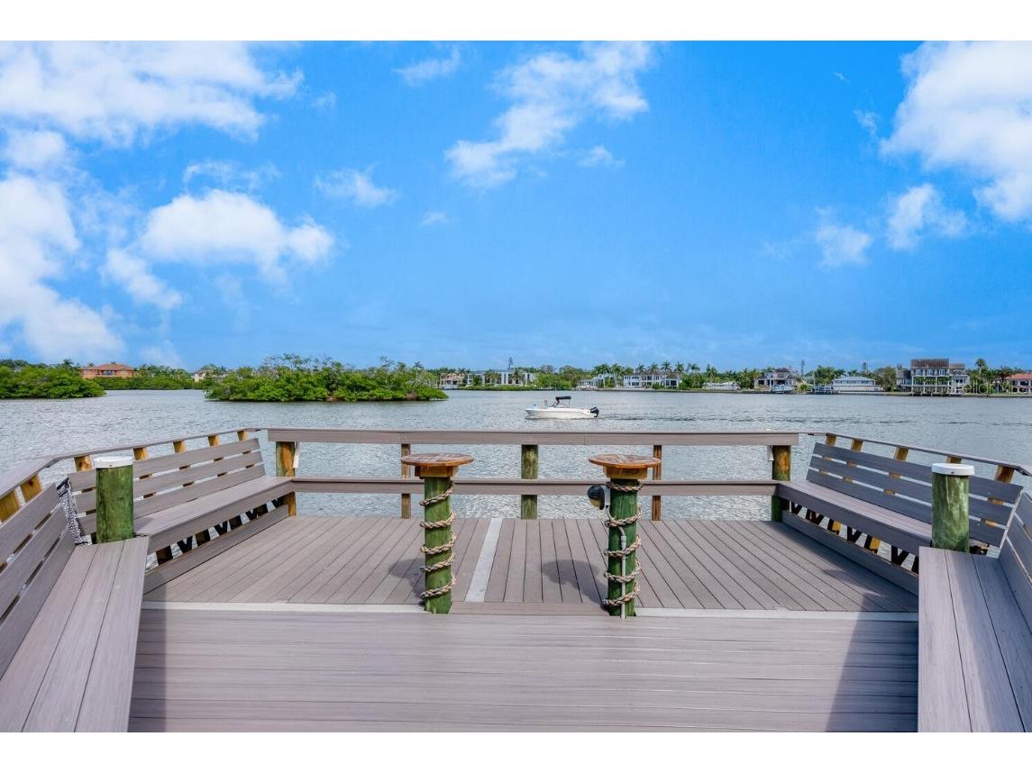 1250 N Portofino Drive #304 Sarasota FL 34242 A4649477 image40