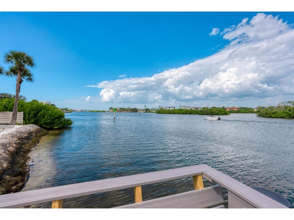 1250 N Portofino Drive #304 Sarasota FL 34242 A4649477 image41