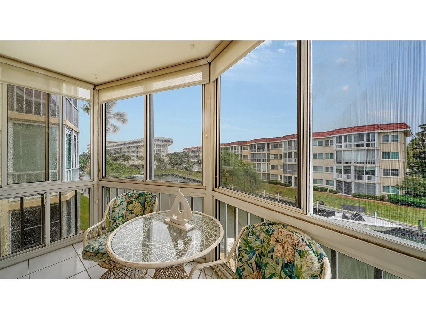 1250 N Portofino Drive #305MAR Sarasota FL 34242 A4589416 image16