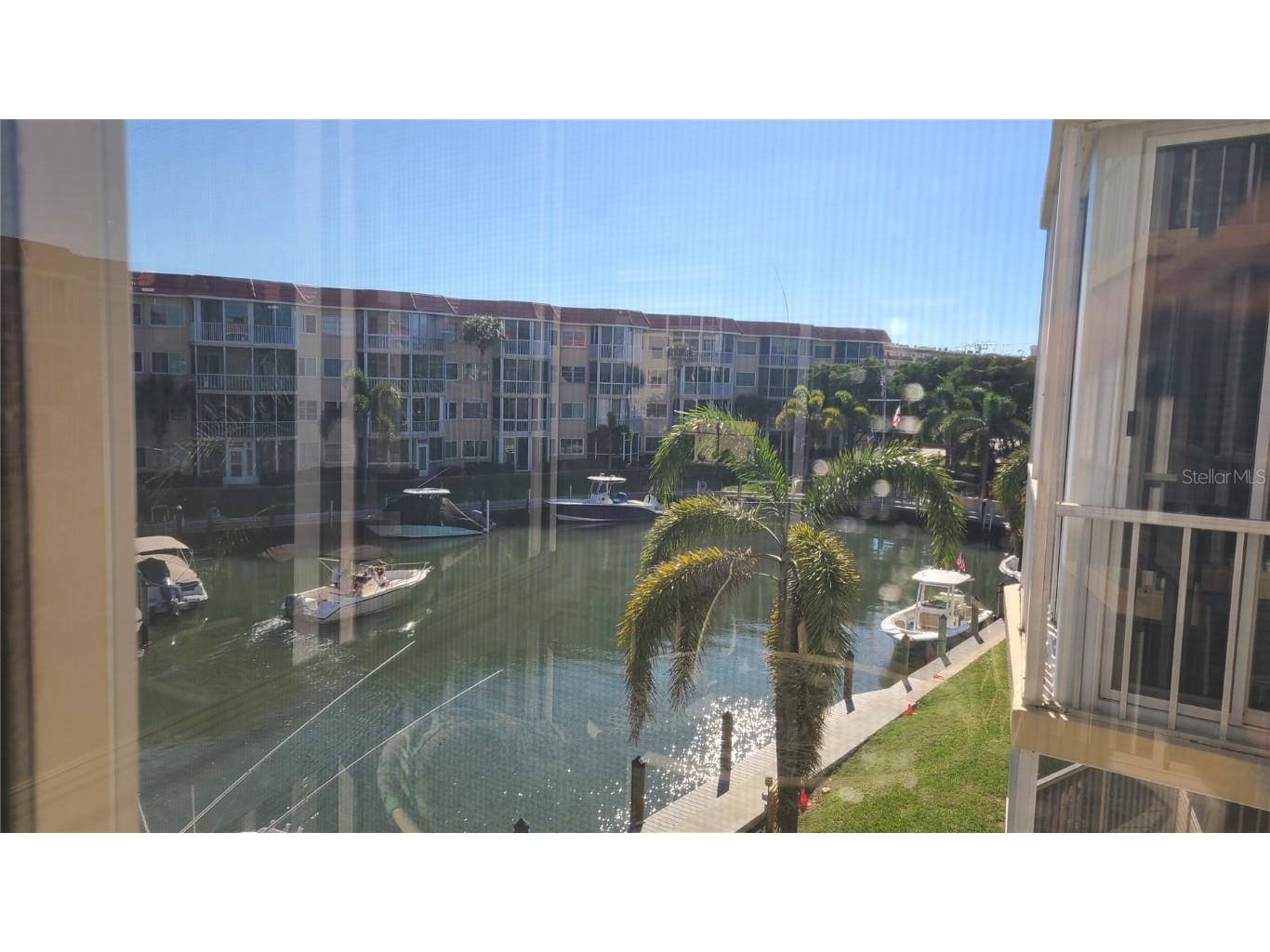 1250 N Portofino Drive #305MAR Sarasota FL 34242 A4589416 image19