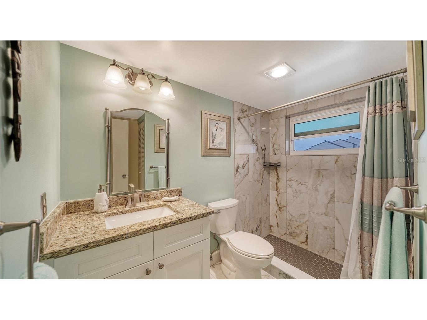 1250 N Portofino Drive #305MAR Sarasota FL 34242 A4589416 image31