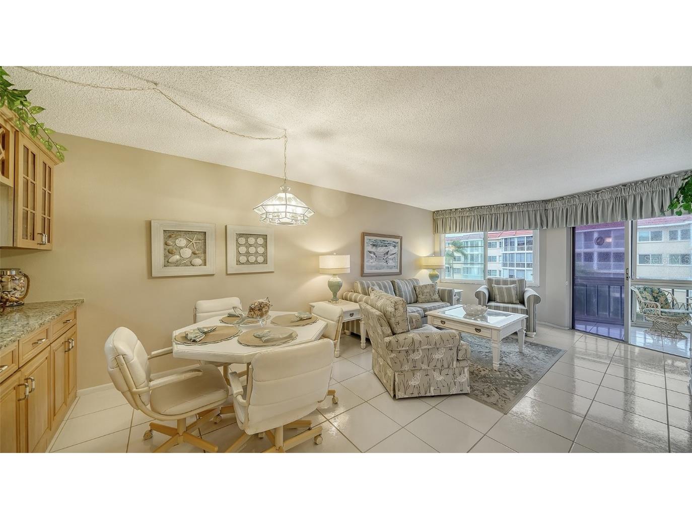 1250 N Portofino Drive #305MAR Sarasota FL 34242 A4589416 image4