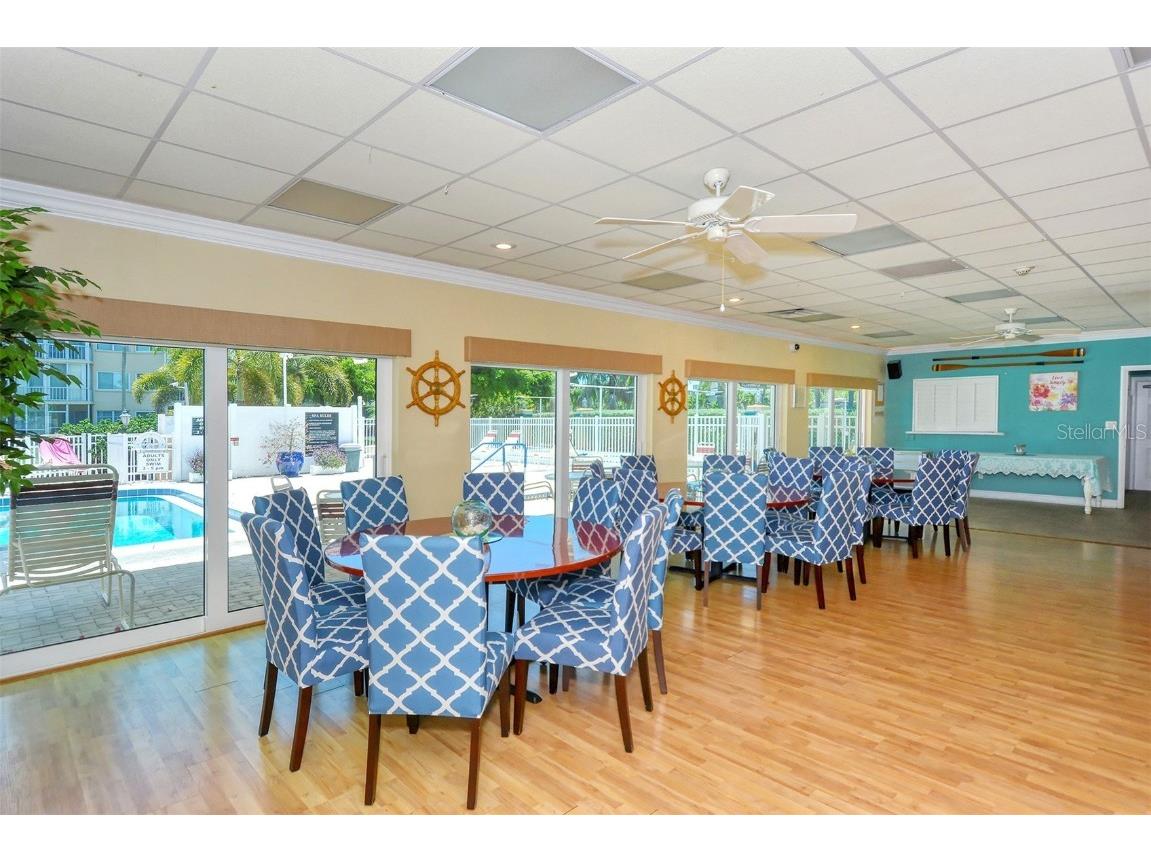 1250 N Portofino Drive #305MAR Sarasota FL 34242 A4589416 image40