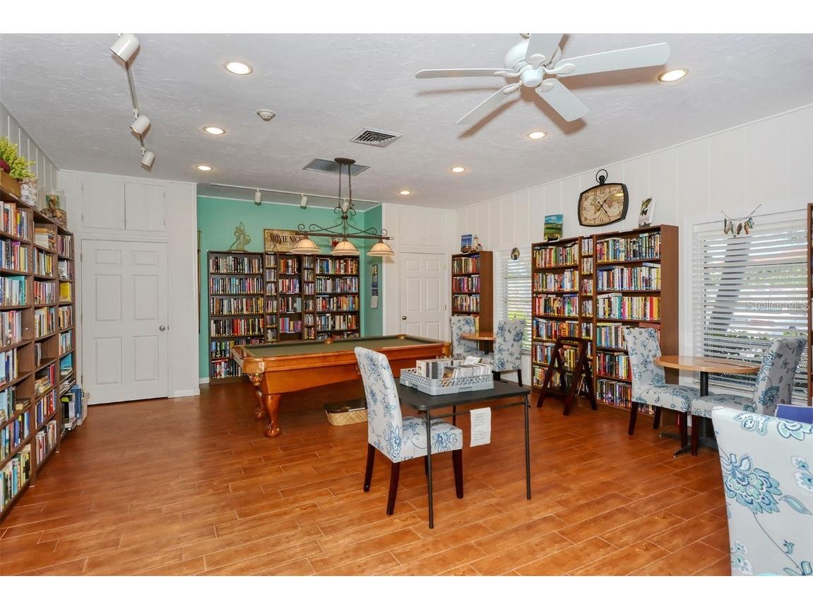 1250 N Portofino Drive #305MAR Sarasota FL 34242 A4589416 image43