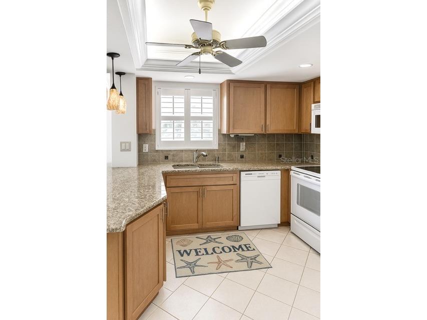 1250 N Portofino Drive #408 Sarasota FL 34242 A4672113 image9