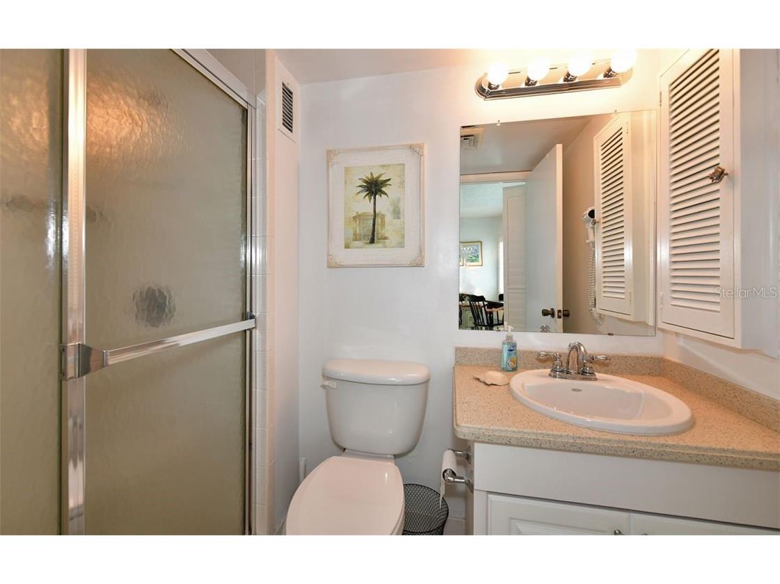 1250 N Portofino Drive #M301 Sarasota FL 34242 A4478353 image19