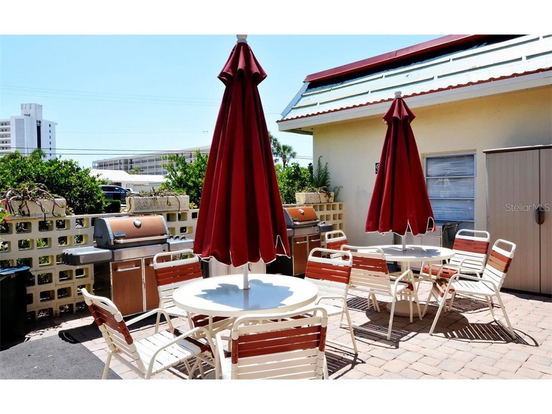 1250 N Portofino Drive #M301 Sarasota FL 34242 A4478353 image25