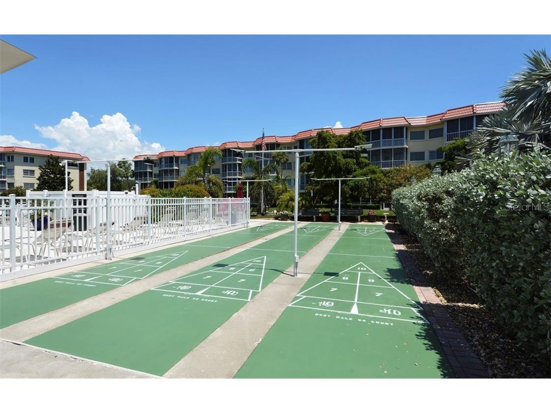 1250 N Portofino Drive #M301 Sarasota FL 34242 A4478353 image35