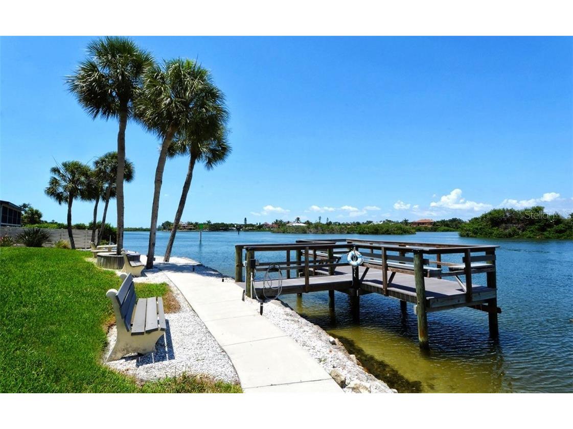 1250 N Portofino Drive #M301 Sarasota FL 34242 A4478353 image38