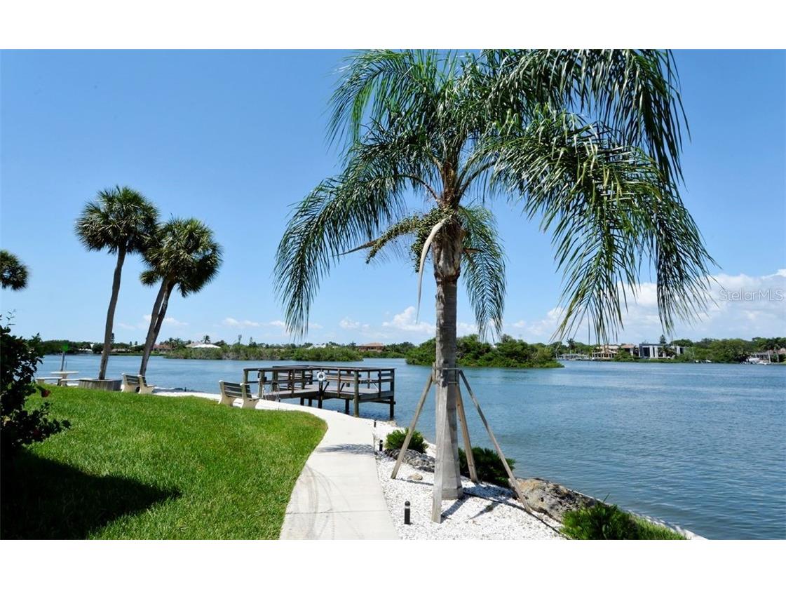 1250 N Portofino Drive #M301 Sarasota FL 34242 A4478353 image39