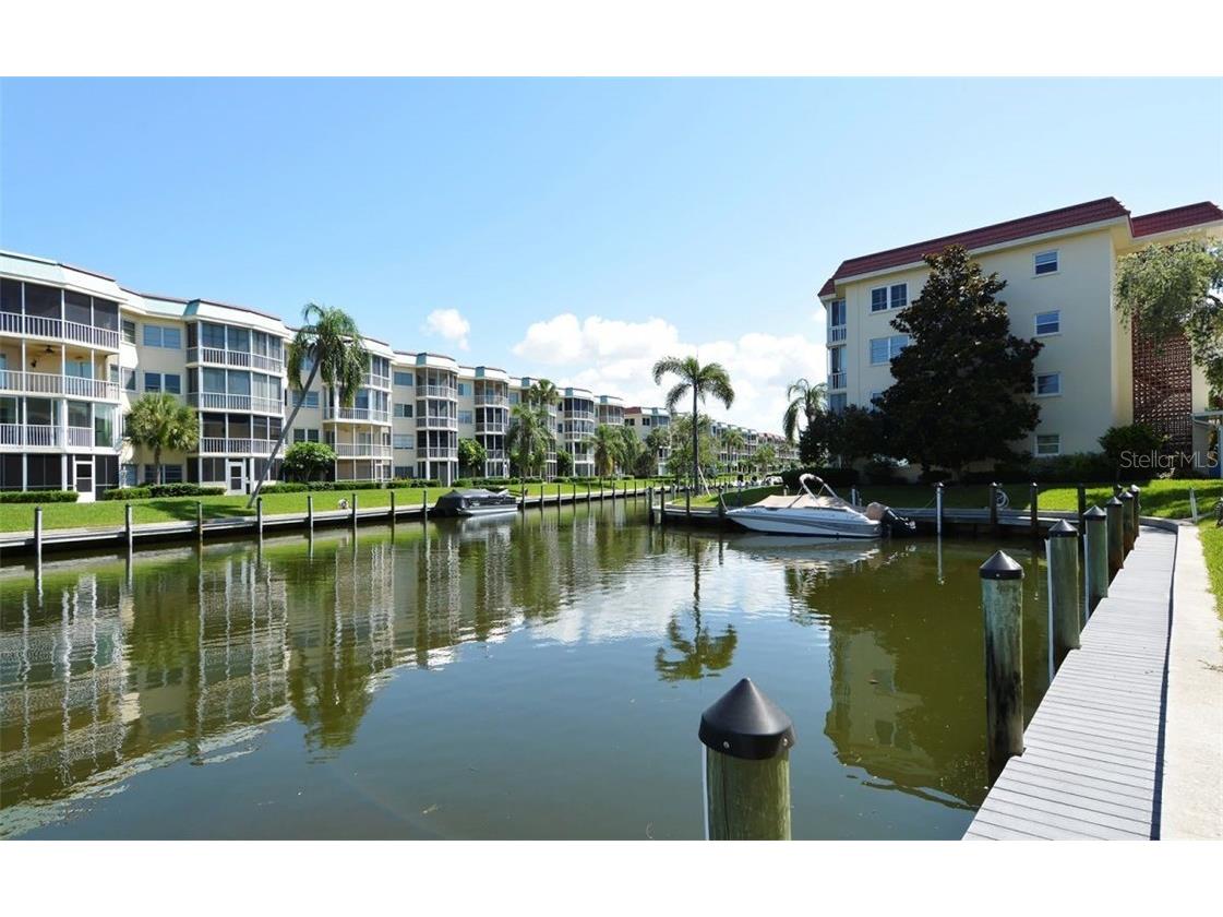 1250 N Portofino Drive #M301 Sarasota FL 34242 A4478353 image45