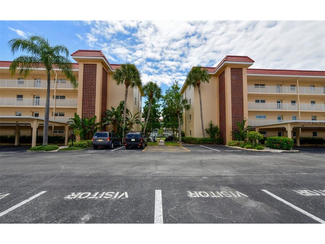 1250 N Portofino Drive #M301 Sarasota FL 34242 A4478353 image48