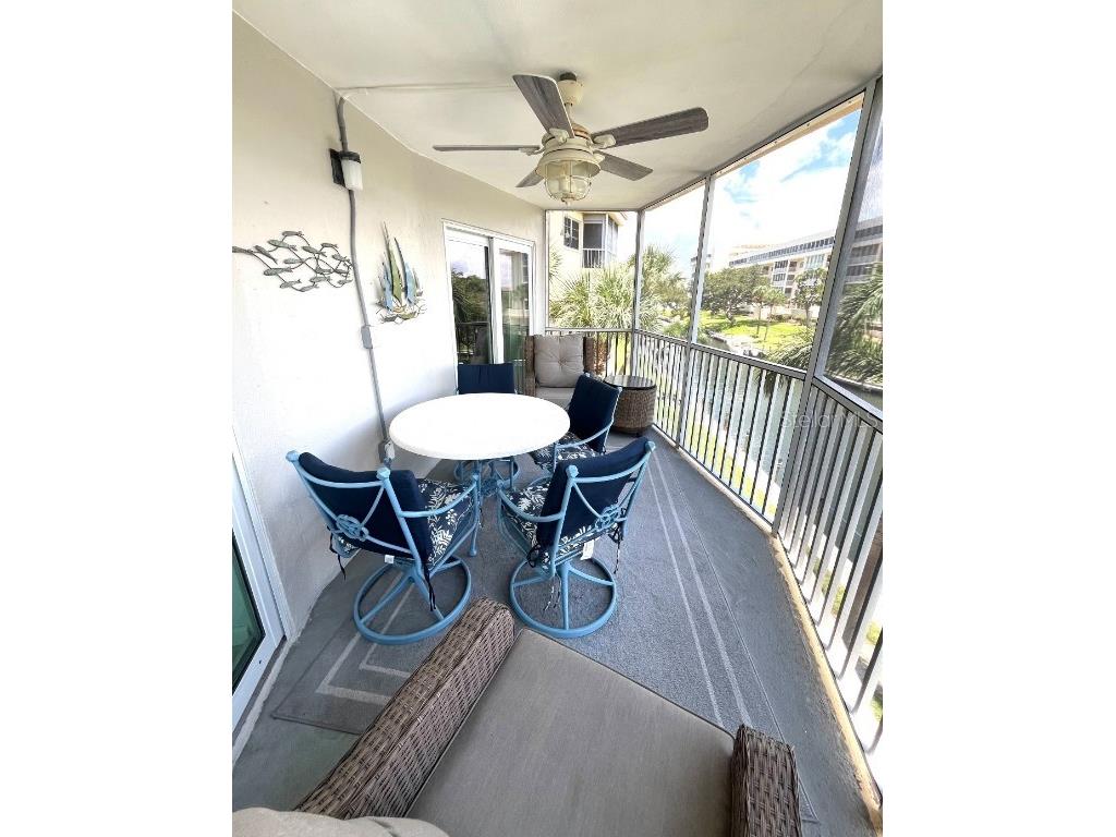 1250 N Portofino Drive #M301 Sarasota FL 34242 A4478353 image71