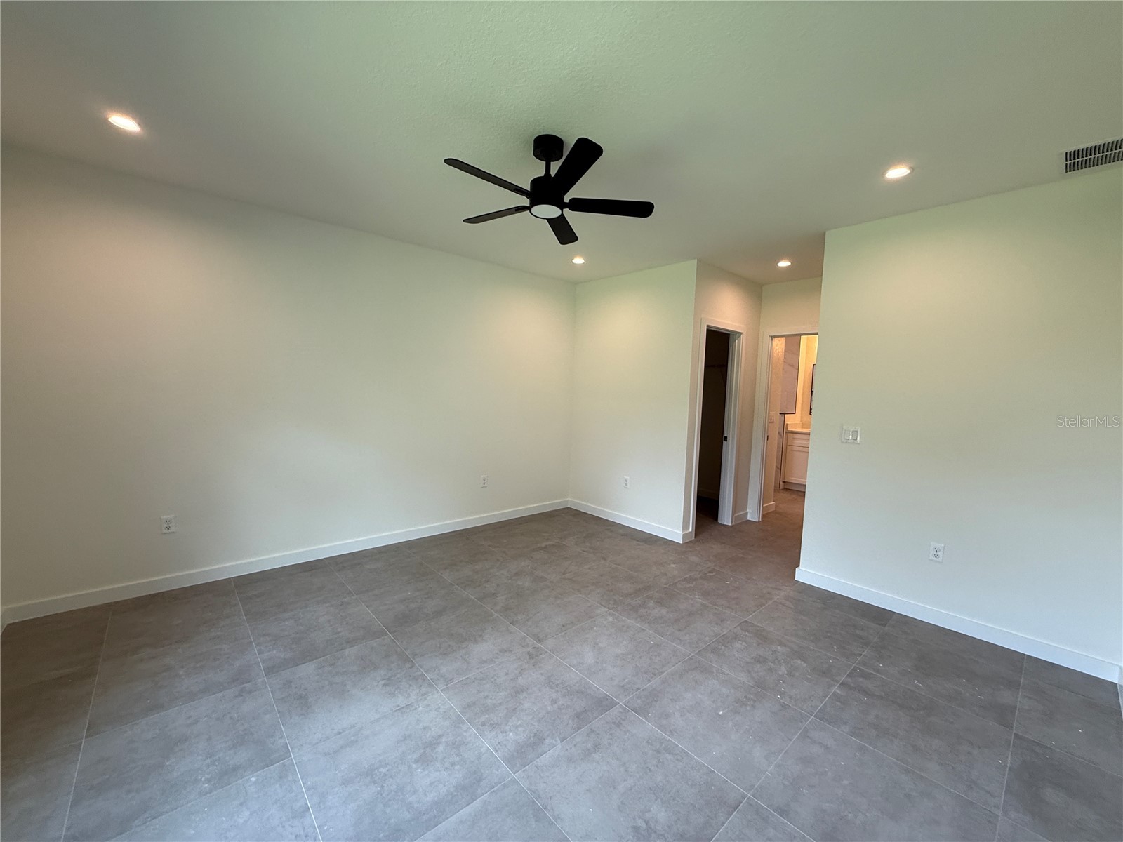 1250 Overhead Street North Port FL 34288 A4695293 image11
