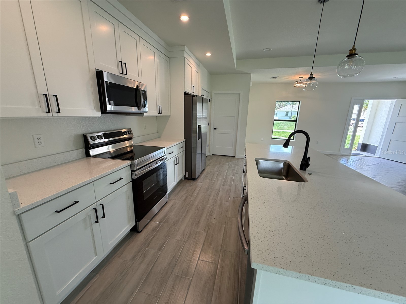 1250 Overhead Street North Port FL 34288 A4695293 image6