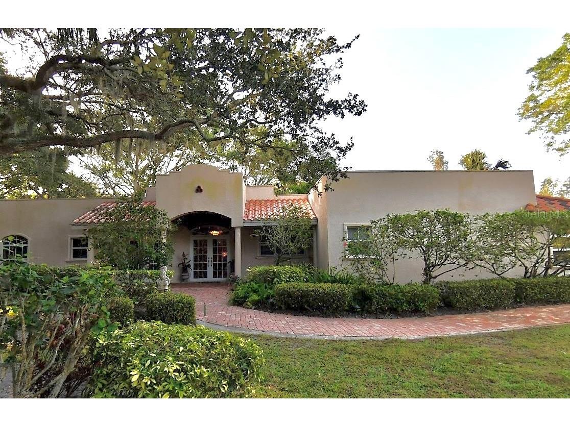 1250 Point Crisp Road Sarasota FL 34242 A4629191 image1