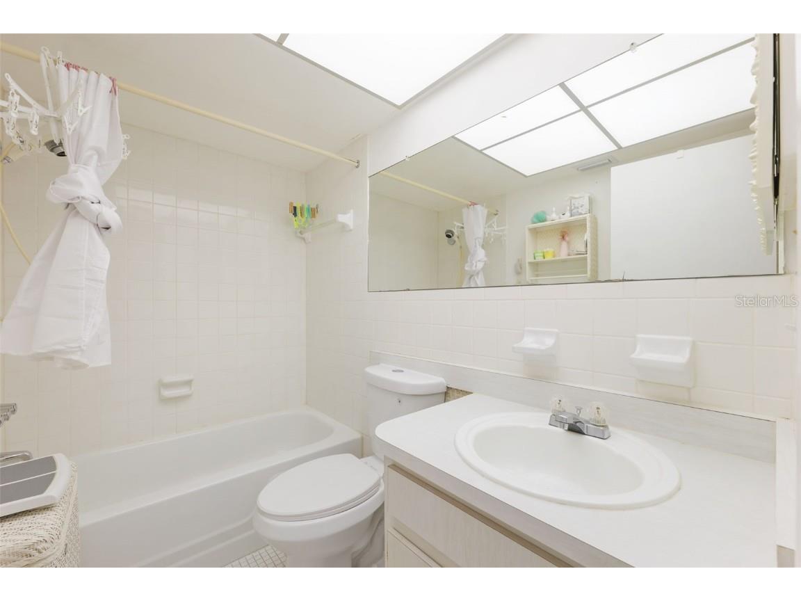 1250 S Pinellas Ave #910 Tarpon Springs FL 34689 TB8420142 image17