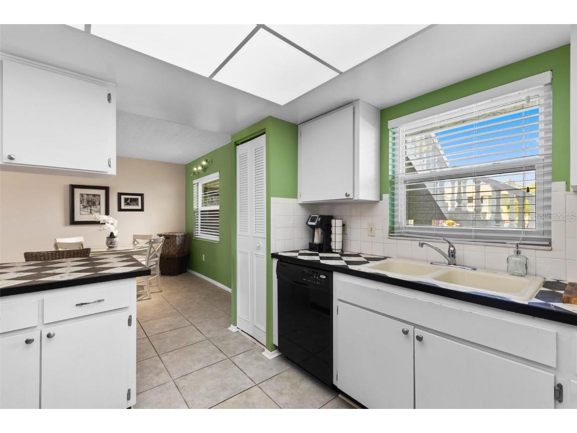 1250 S Pinellas Avenue #405 Tarpon Springs FL 34689 TB8381256 image3