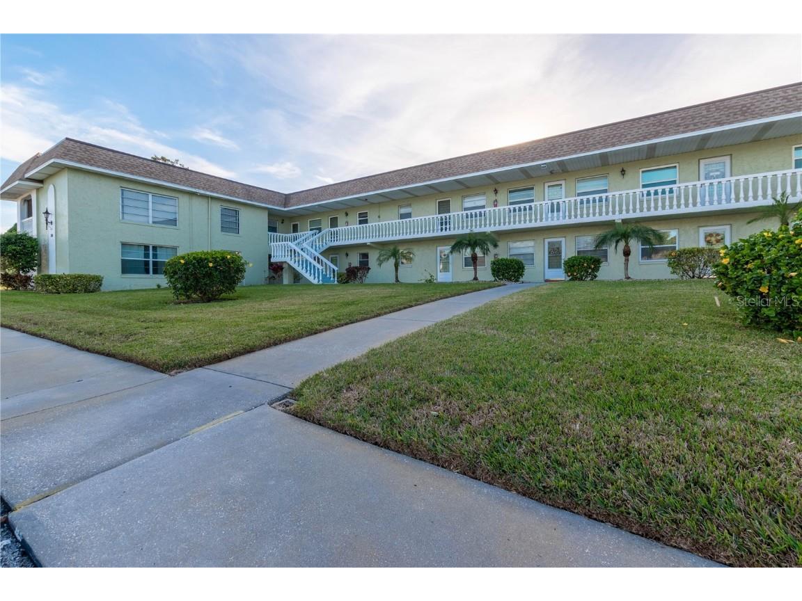 1250 S Pinellas Avenue W #303 Tarpon Springs FL 34689 U8226404 image1