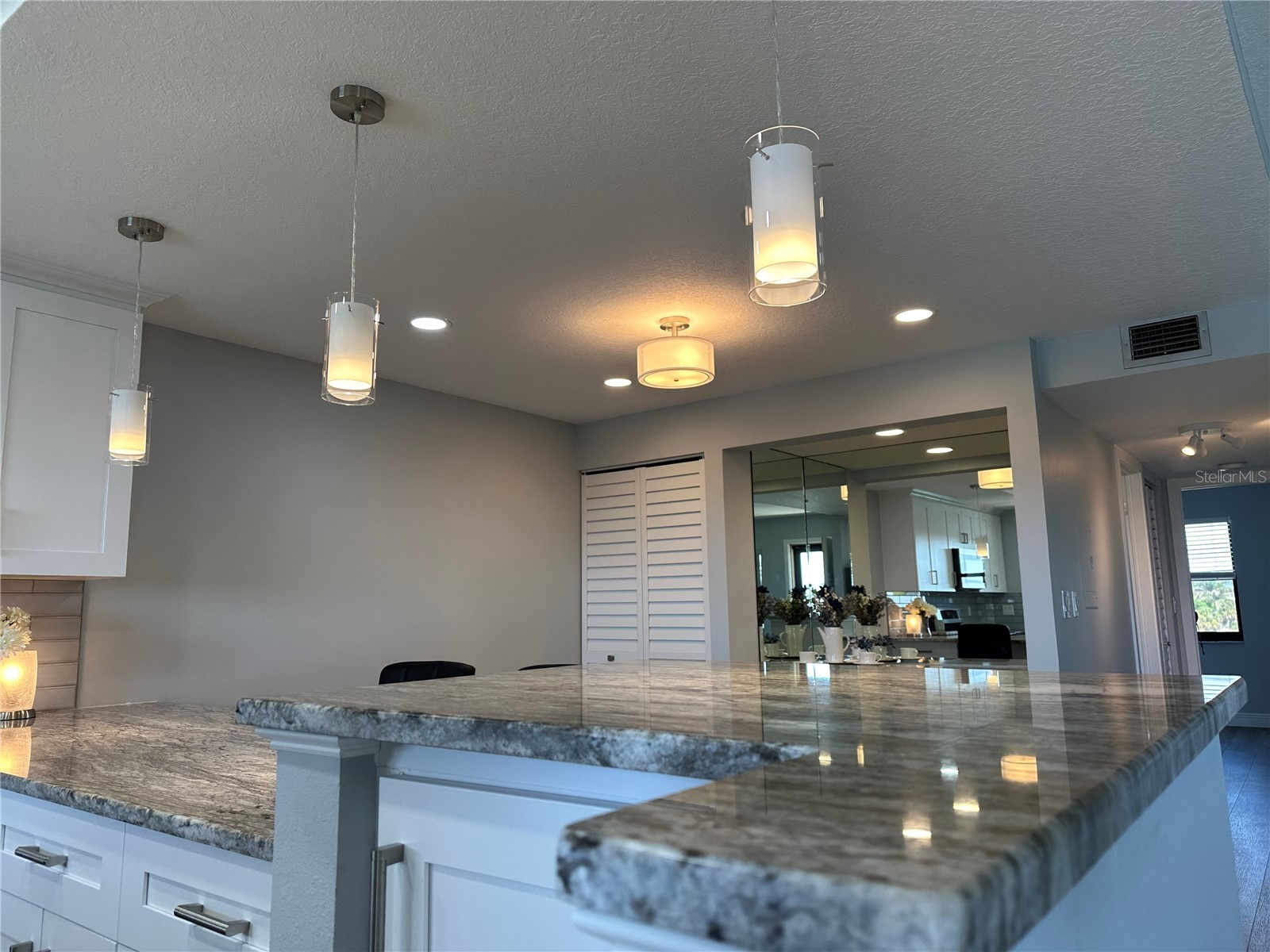 12500 Capri Cir N #401 Treasure Island FL 33706 TB8435013 image14