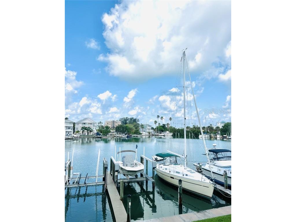 12500 Capri Circle N #203 Treasure Island FL 33706 U8203928 image1