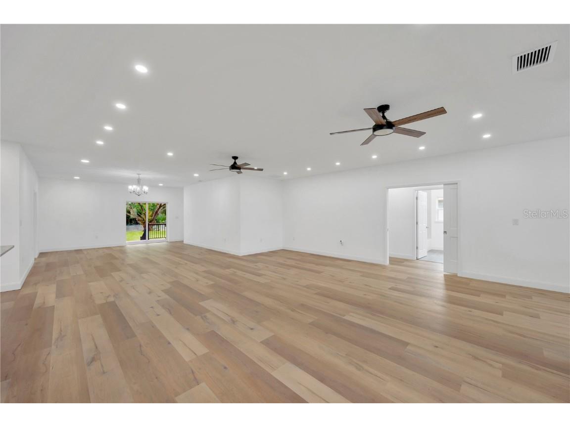 12500 Green Oak Lane Dade City FL 33525 TB8434698 image14