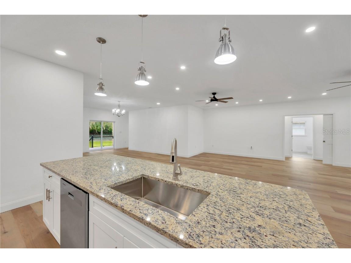 12500 Green Oak Lane Dade City FL 33525 TB8434698 image24