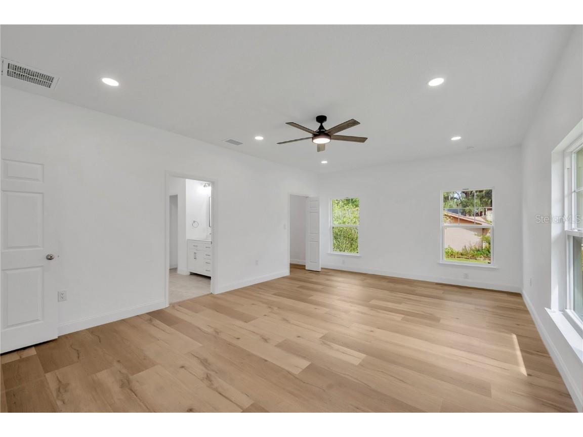 12500 Green Oak Lane Dade City FL 33525 TB8434698 image40