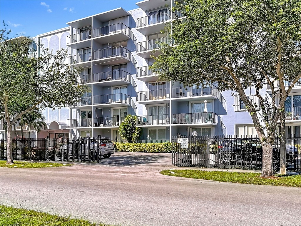 12500 NE 15th Avenue #105 North Miami FL 33161 TB8433999 image33