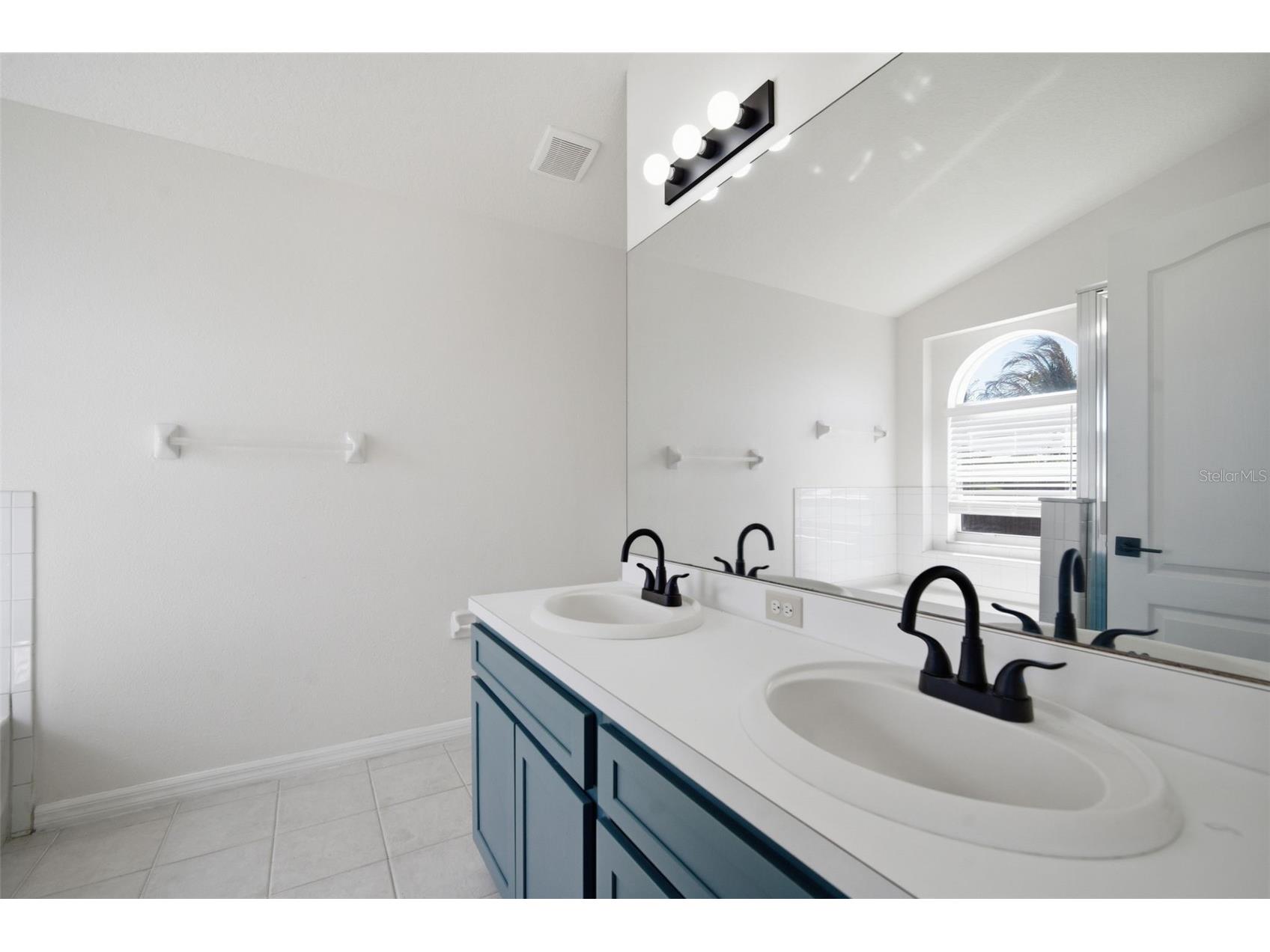 12501 Lake Vista Drive Gibsonton FL 33534 TB8498913 image29