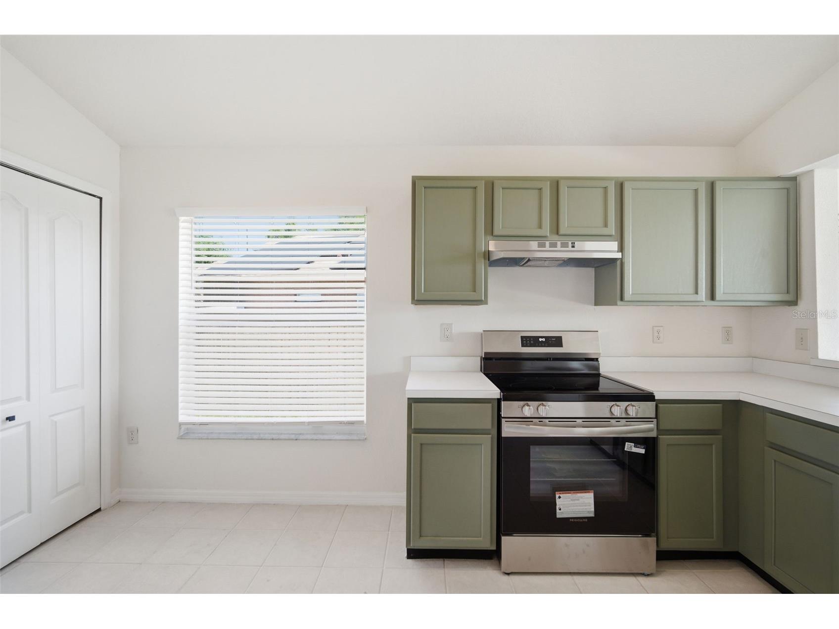 12501 Lake Vista Drive Gibsonton FL 33534 TB8498913 image6