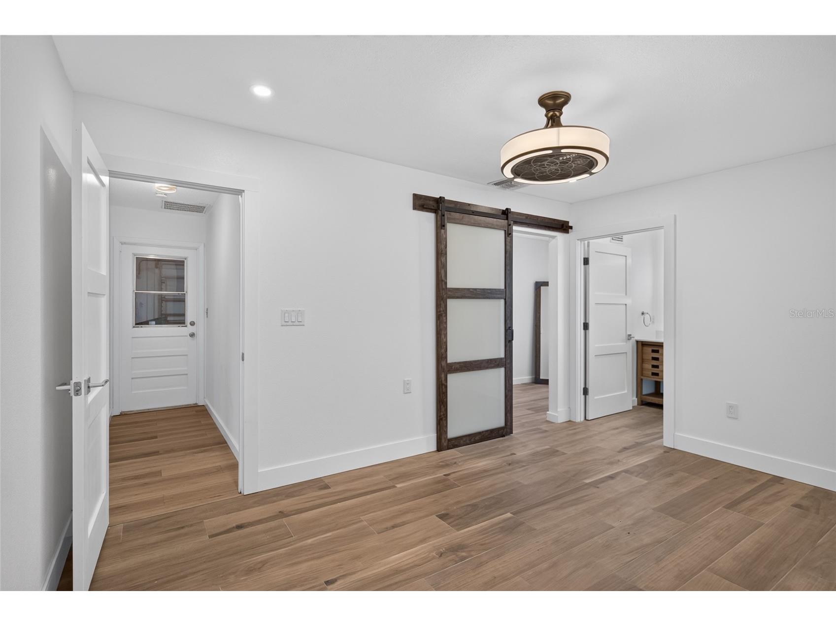 12501 Saint Charlotte Drive Tampa FL 33618 TB8527934 image17