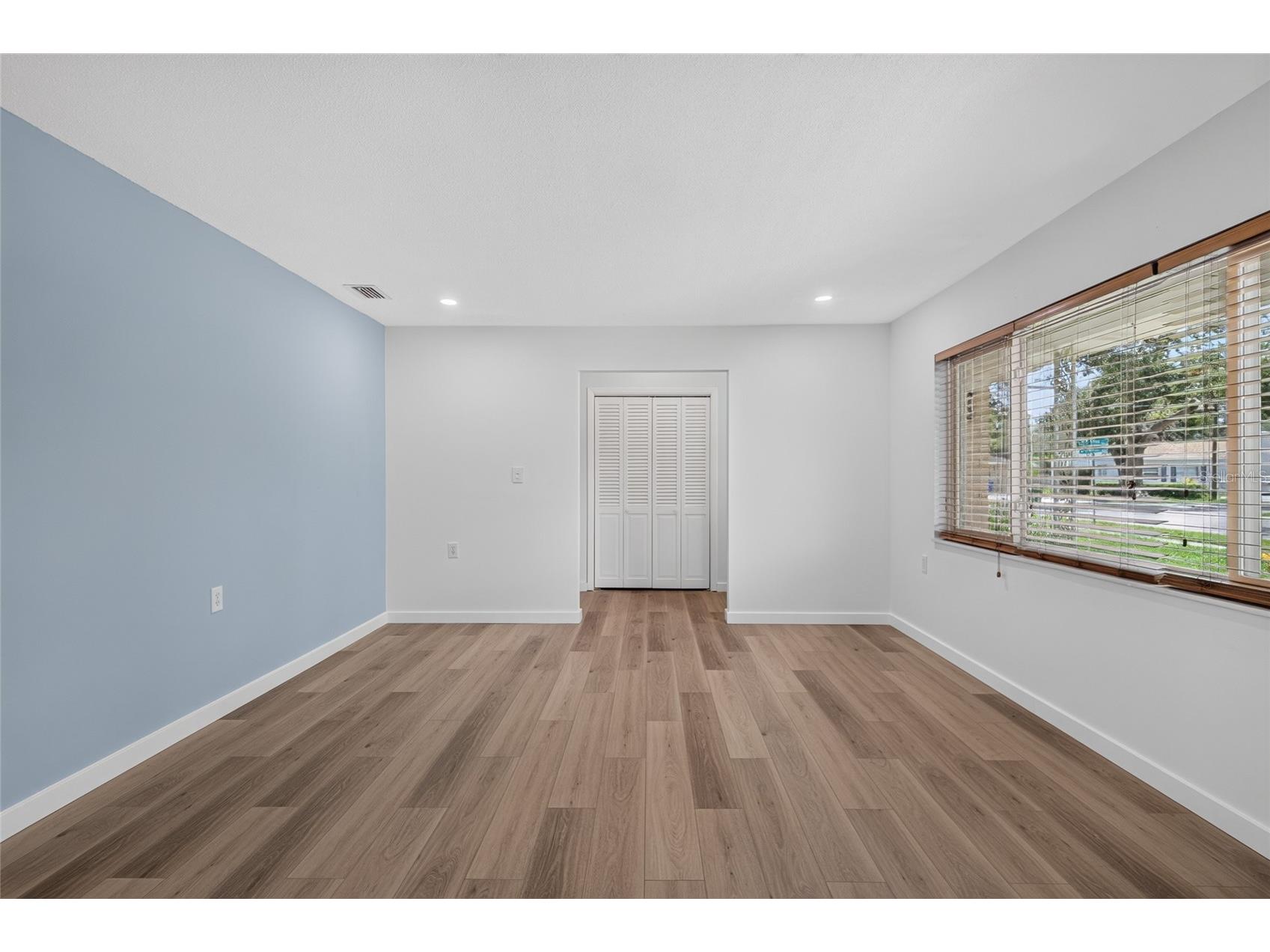 12501 Saint Charlotte Drive Tampa FL 33618 TB8527934 image38