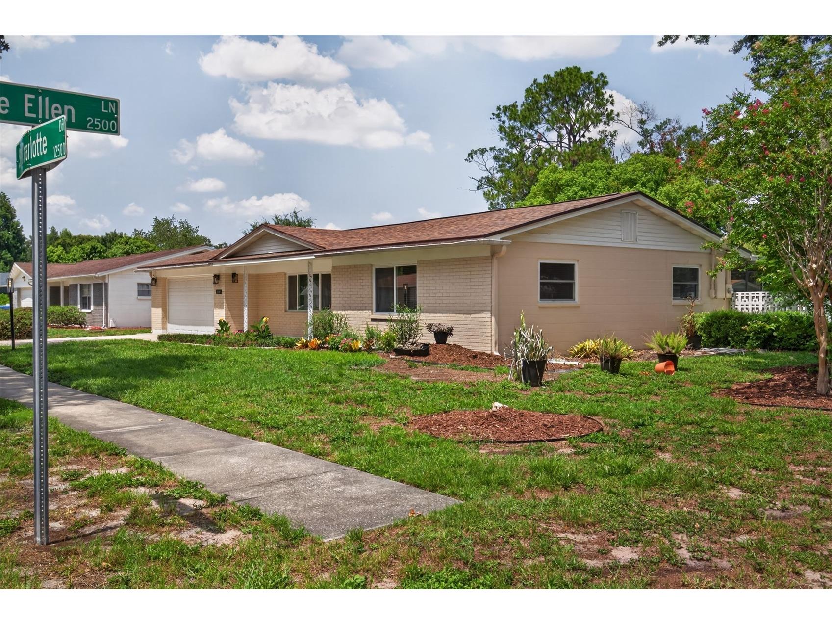 12501 Saint Charlotte Drive Tampa FL 33618 TB8527934 image58