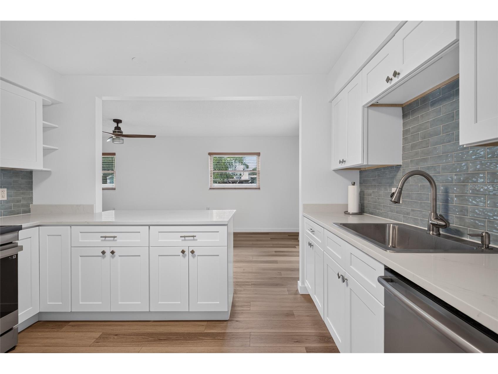 12501 Saint Charlotte Drive Tampa FL 33618 TB8527934 image9