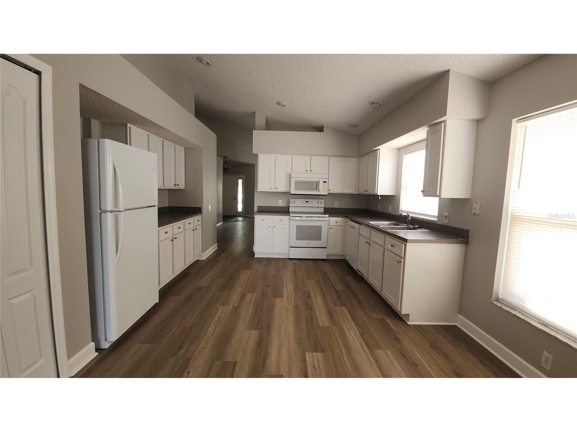 12507 Midpointe Drive Riverview FL 33578 TB8515937 image8