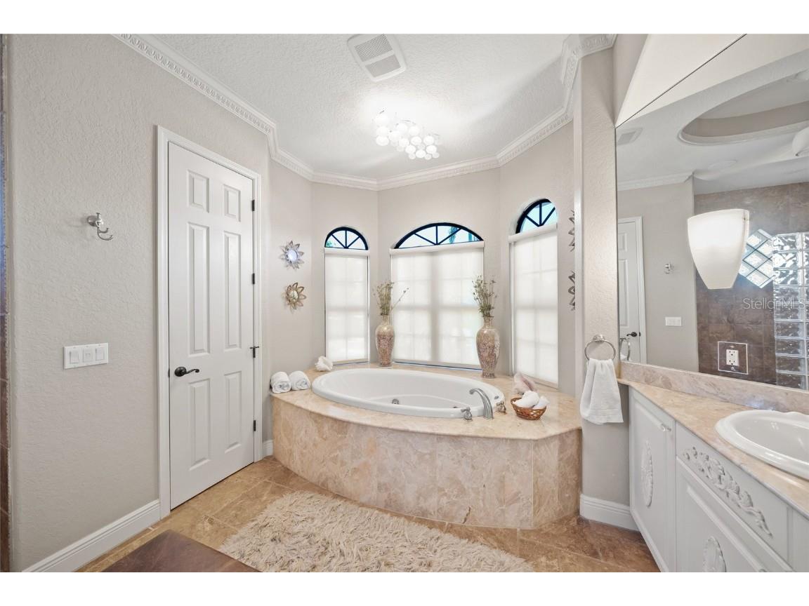 12509 Safe Harbour Drive Cortez FL 34215 A4665036 image26