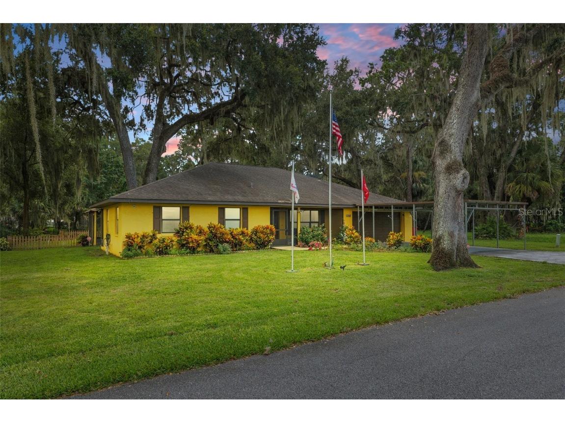 1251 Cr 436 Lake Panasoffkee FL 33538 - LAKE PANASOFFKEE FC311543 image1