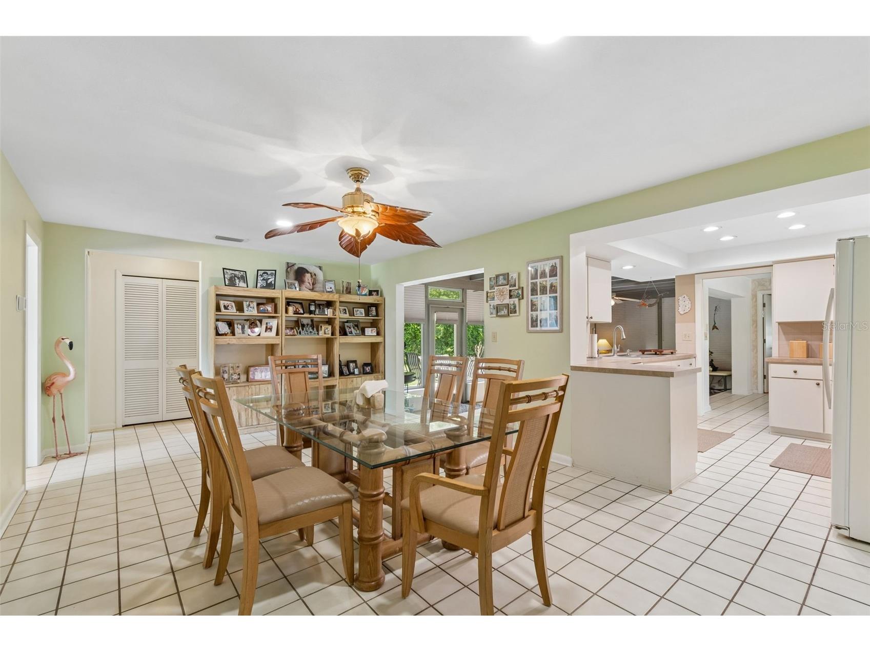 1251 Holiday Drive Tarpon Springs FL 34689 TB8511051 image14