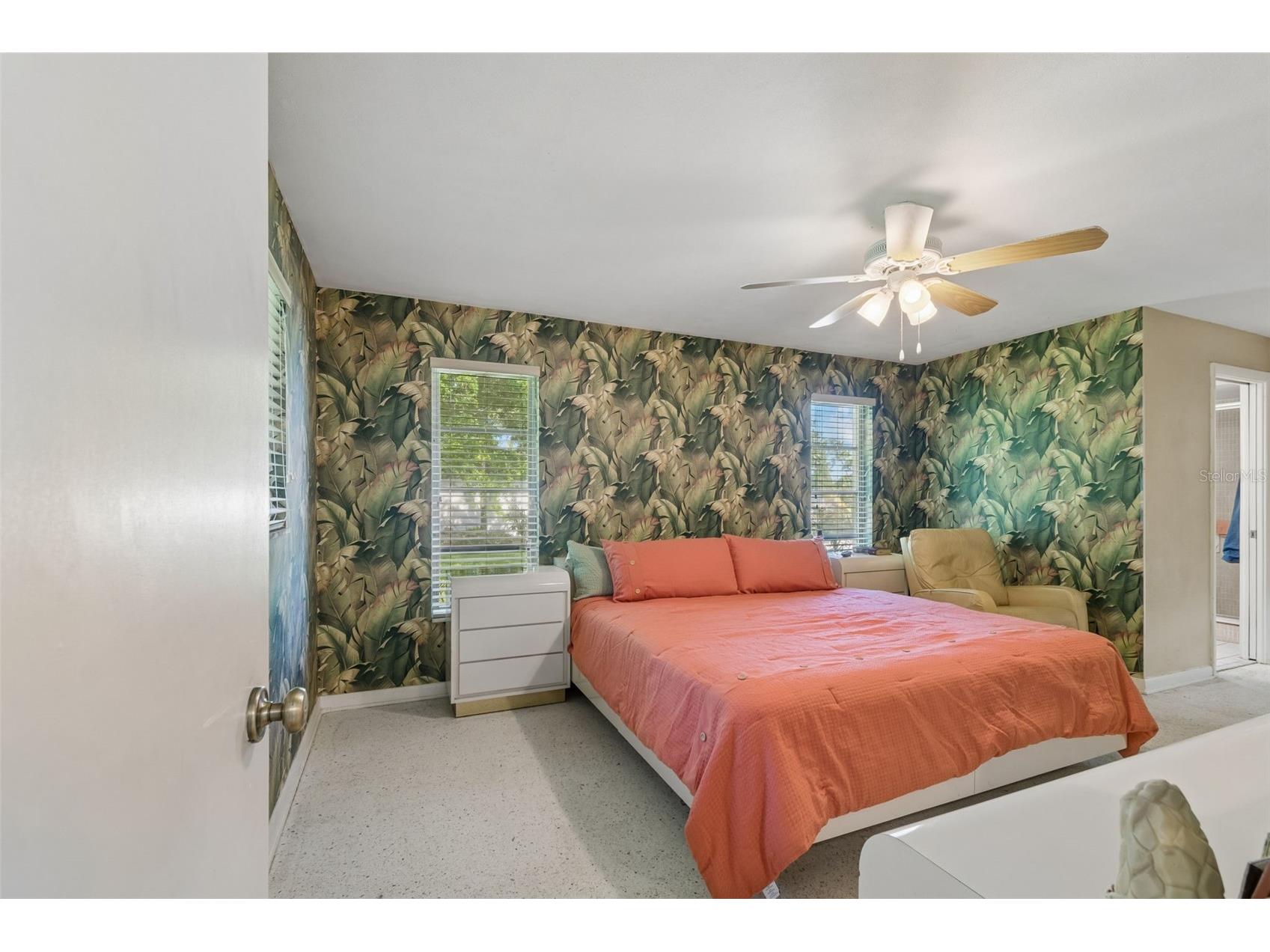 1251 Holiday Drive Tarpon Springs FL 34689 TB8511051 image19