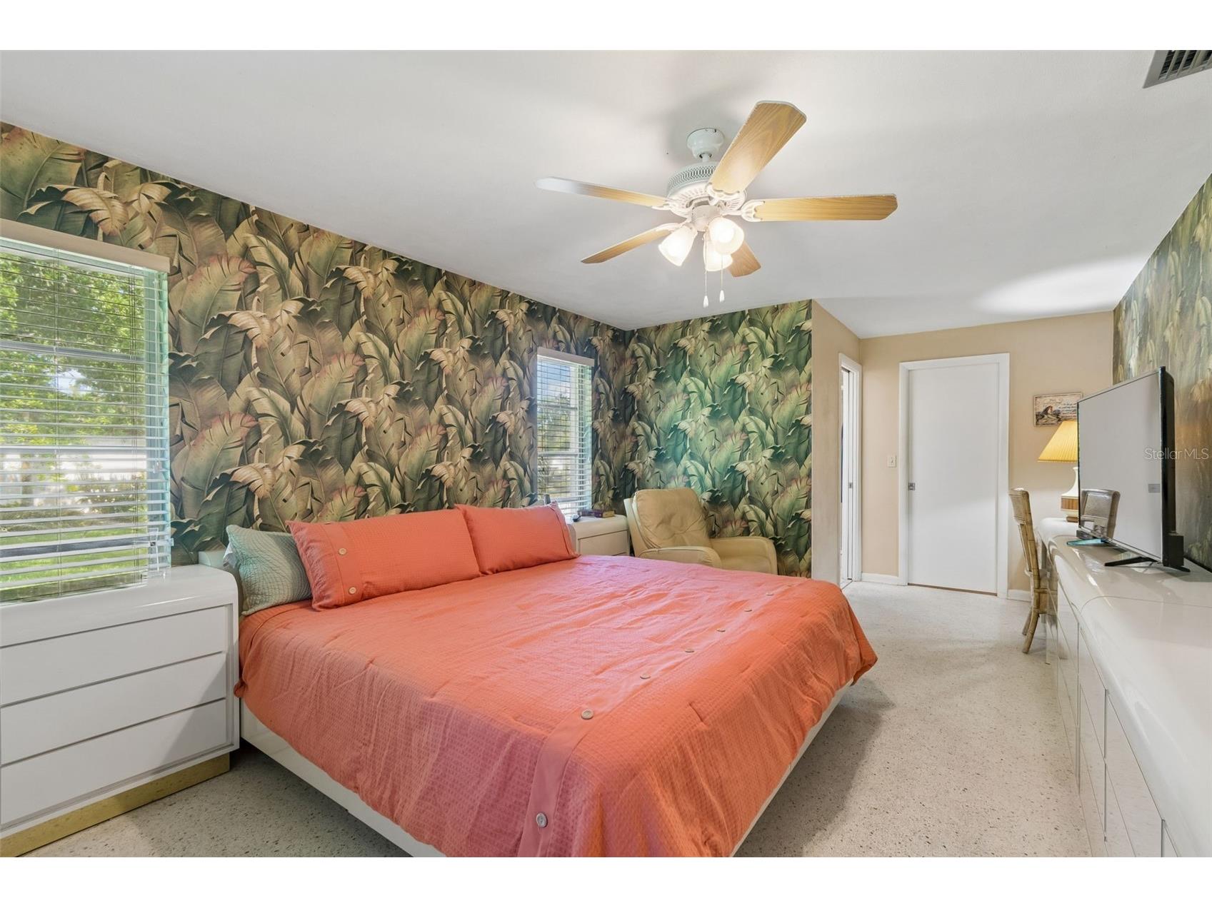 1251 Holiday Drive Tarpon Springs FL 34689 TB8511051 image20